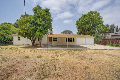 8408 Keokuk Avenue, Winnetka, CA 91306 - Photo 9