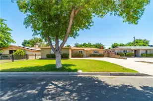 43736 Fern, Lancaster, CA 93534 - Photo 3