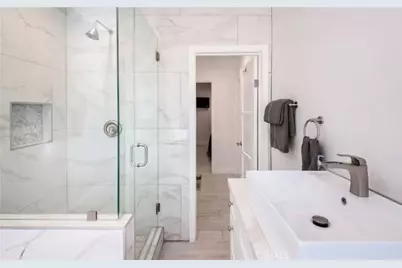 1657 S Garth Ave, Los Angeles, CA 90035 - Photo 17