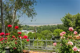 24537 Peachland Ave, Newhall, CA 91321 - Photo 9