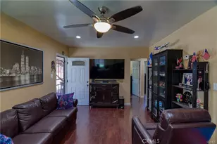 15450 Archwood, Van Nuys, CA 91406 - Photo 5