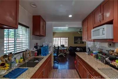 15450 Archwood, Van Nuys, CA 91406 - Photo 5