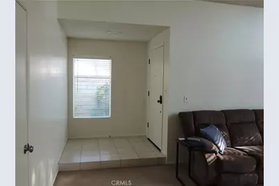 27246 Via Marcia, Saugus, CA 91350 - Photo 3