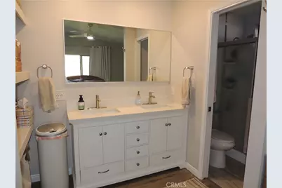 27246 Via Marcia, Saugus, CA 91350 - Photo 17