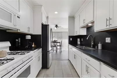 8430 Langdon Avenue #1, North Hills, CA 91343 - Photo 11