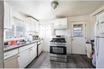 310 Madison Street, Bakersfield, CA 93307 - Photo 11