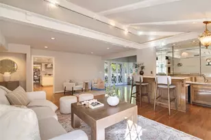 4200 Gayle Dr, Tarzana, CA 91356 - Photo 21