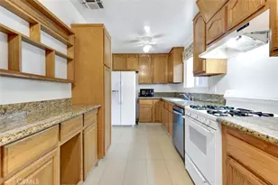 6444 Satsuma Ave, North Hollywood, CA 91606 - Photo 11