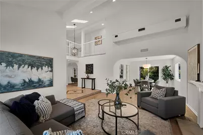 6 N Peregrine Circle, Oak Park, CA 91377 - Photo 3