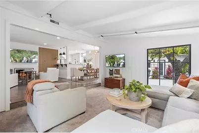 13518 Emelita Street, Van Nuys, CA 91401 - Photo 11