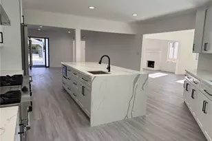 5527 Beckford Ave, Tarzana, CA 91356 - Photo 11