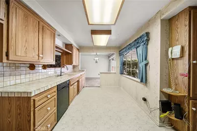 18427 San Fernando Mission, Porter Ranch, CA 91326 - Photo 9