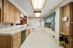 18427 San Fernando Mission, Porter Ranch, CA 91326 - Photo 9