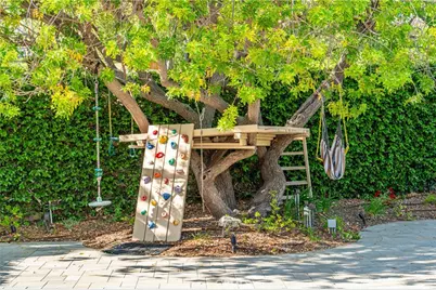 1312 Dubonnet Court, Oak Park, CA 91377 - Photo 39