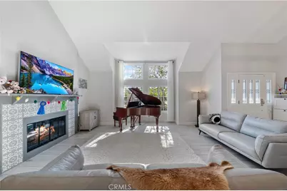 1312 Dubonnet Court, Oak Park, CA 91377 - Photo 3