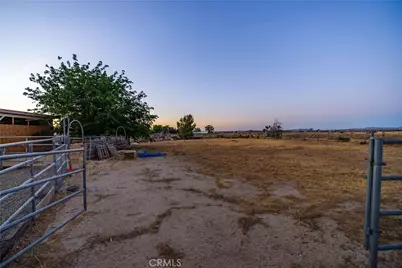 20539 E Avenue R, Palmdale, CA 93591 - Photo 45
