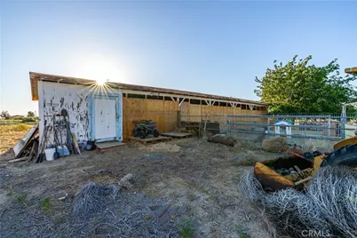 20539 E Avenue R, Palmdale, CA 93591 - Photo 43