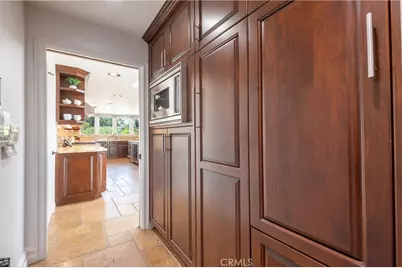 3913 Ventura Canyon, Sherman Oaks, CA 91423 - Photo 13