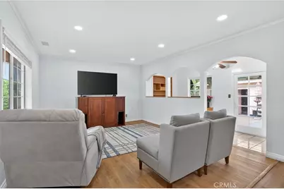 9388 Dorrington Place, Arleta, CA 91331 - Photo 7