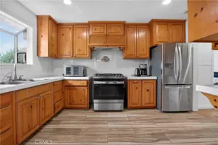 9388 Dorrington Pl, Arleta, CA 91331 - Photo 17