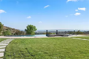 10727 W Stallion Ranch Rd, Shadow Hills, CA 91040 - Photo 31