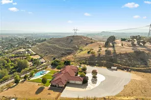 10727 W Stallion Ranch Rd, Shadow Hills, CA 91040 - Photo 35