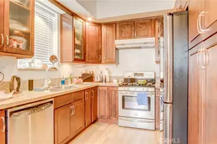 7945 Woodman Ave, Panorama City, CA 91402 - Photo 27
