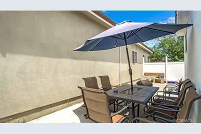 7945 Woodman Avenue, Panorama City, CA 91402 - Photo 39