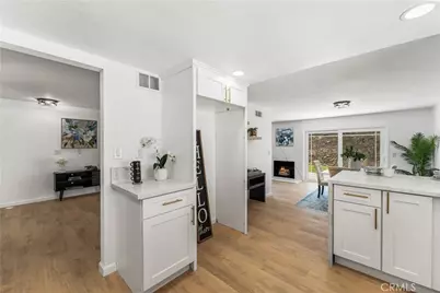 29147 Lotusgarden Drive, Canyon Country, CA 91387 - Photo 21