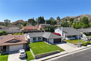 29147 Lotusgarden Dr, Canyon Country, CA 91387 - Photo 41
