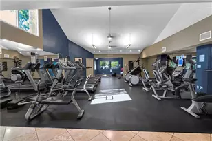 5535 Canoga, Woodland Hills, CA 91367 - Photo 23