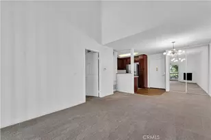 5535 Canoga, Woodland Hills, CA 91367 - Photo 9
