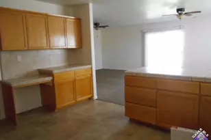 21024 Hugo Way, California City, CA 93505 - Photo 3