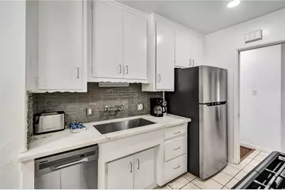 15732 Covello St, Van Nuys, CA 91406 - Photo 17