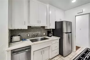 15732 Covello St, Van Nuys, CA 91406 - Photo 17