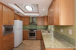 21930 Marylee St, Woodland Hills, CA 91367 - Photo 9