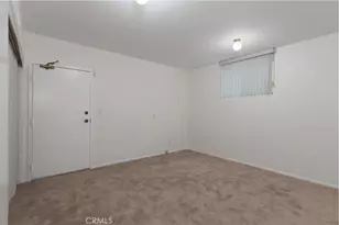 21930 Marylee St, Woodland Hills, CA 91367 - Photo 23