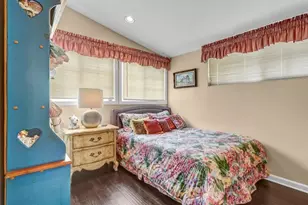 17113 Aviva Ct, Granada Hills, CA 91344 - Photo 17