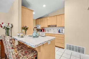 17113 Aviva Ct, Granada Hills, CA 91344 - Photo 9