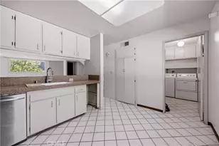 17943 Magnolia Blvd, Encino, CA 91316 - Photo 13