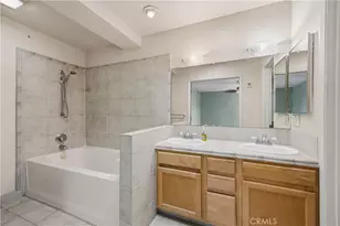17943 Magnolia Blvd, Encino, CA 91316 - Photo 19