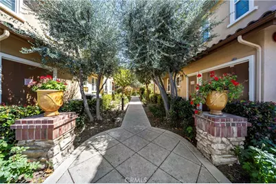 24490 Marzal, Valencia, CA 91354 - Photo 5