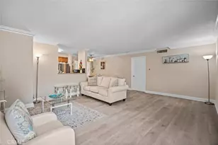 355 N Maple St, Burbank, CA 91505 - Photo 7