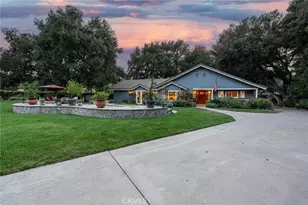 24713 Choke Cherry Ln, Newhall, CA 91321 - Photo 3