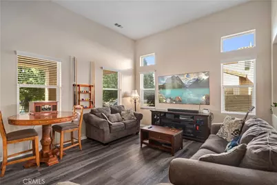7044 Lyric Avenue, Lancaster, CA 93536 - Photo 9