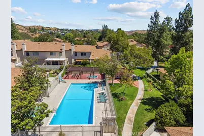 22935 Banyan #277, Saugus, CA 91390 - Photo 5