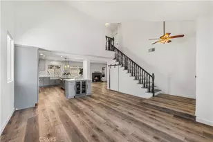 21929 Marjoram Ct, Saugus, CA 91350 - Photo 3