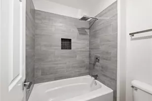 25710 Holiday, Stevenson Ranch, CA 91381 - Photo 17