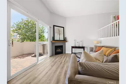 25710 Holiday #C, Stevenson Ranch, CA 91381 - Photo 3