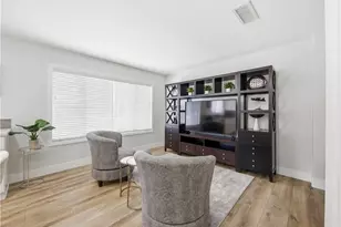25710 Holiday, Stevenson Ranch, CA 91381 - Photo 5